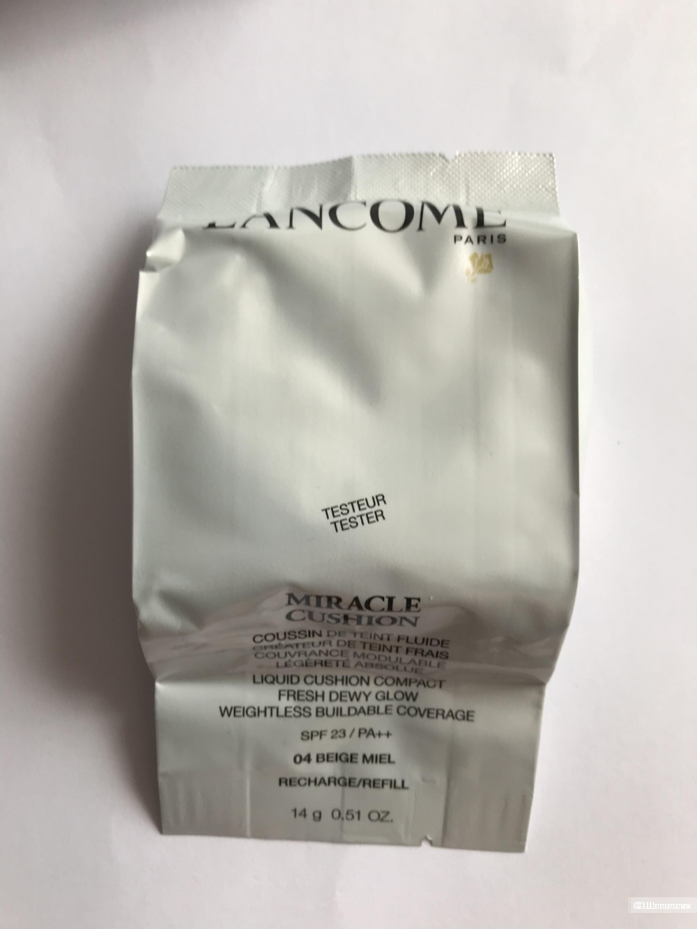 Компактное тональное средство Lancôme Miracle тон 04.