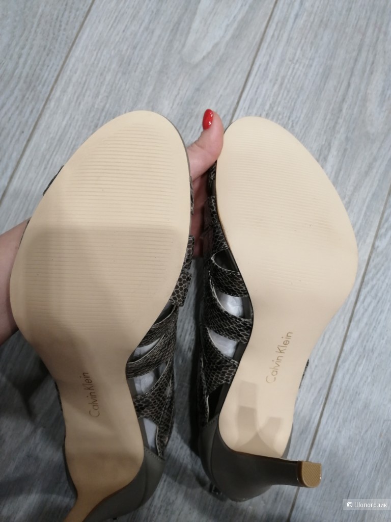 Calvin Klein туфли на 40-41 размер