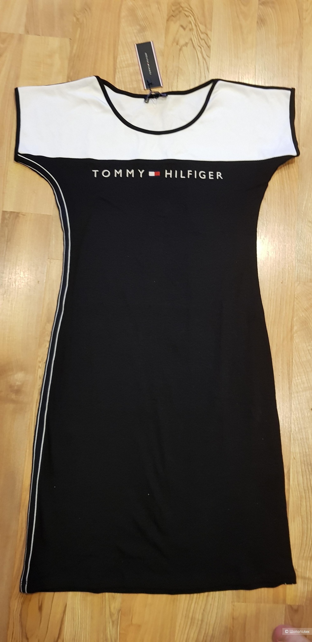 Платье TOMMY HILFIGER размер М