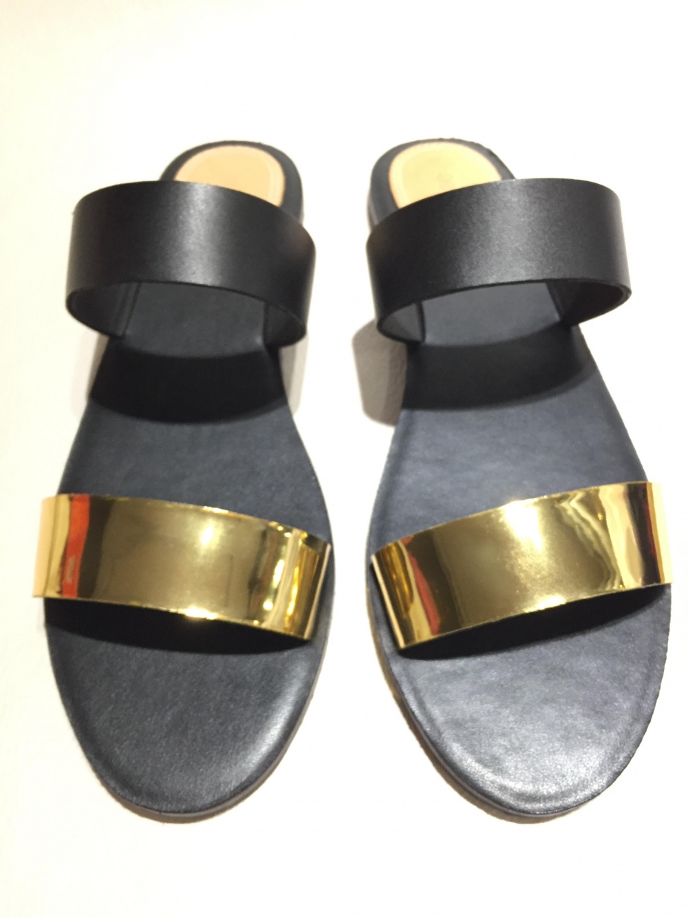 Сандалии BILL BLASS. р.38.5