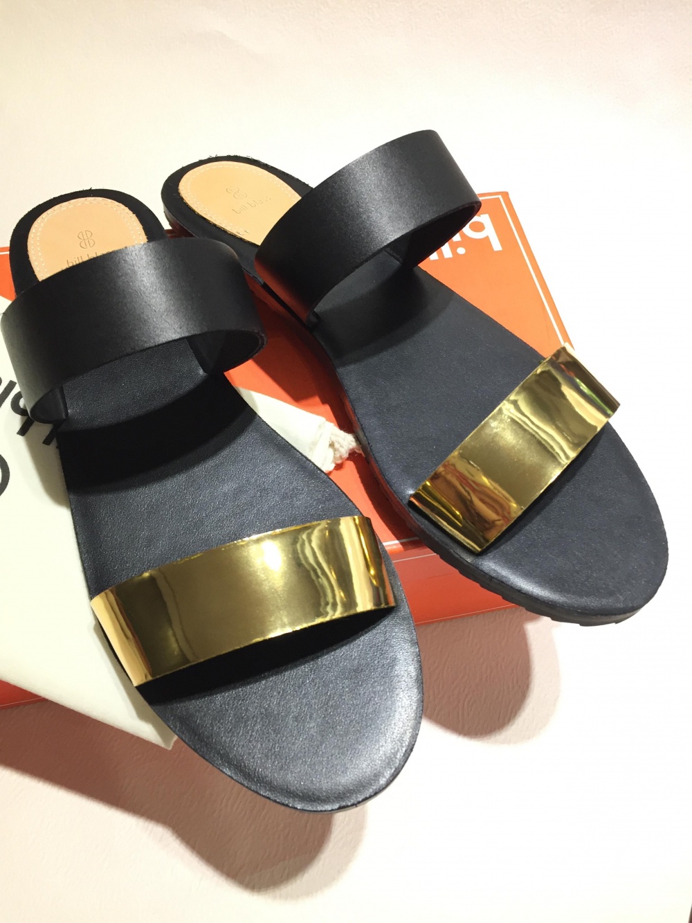 Сандалии BILL BLASS. р.38.5