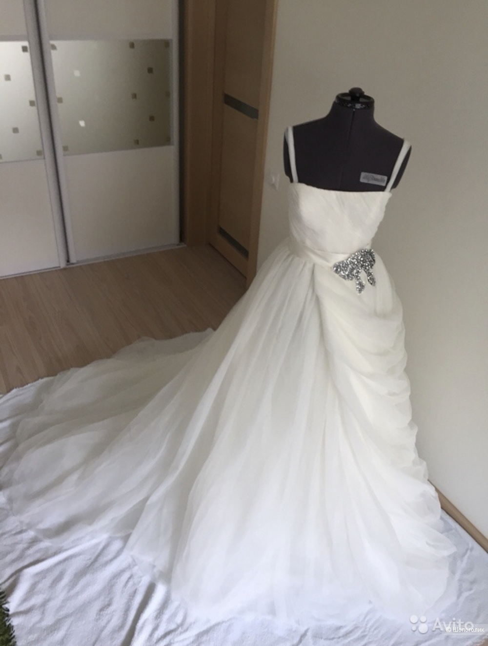 Свадебное платье White by Vera Wang