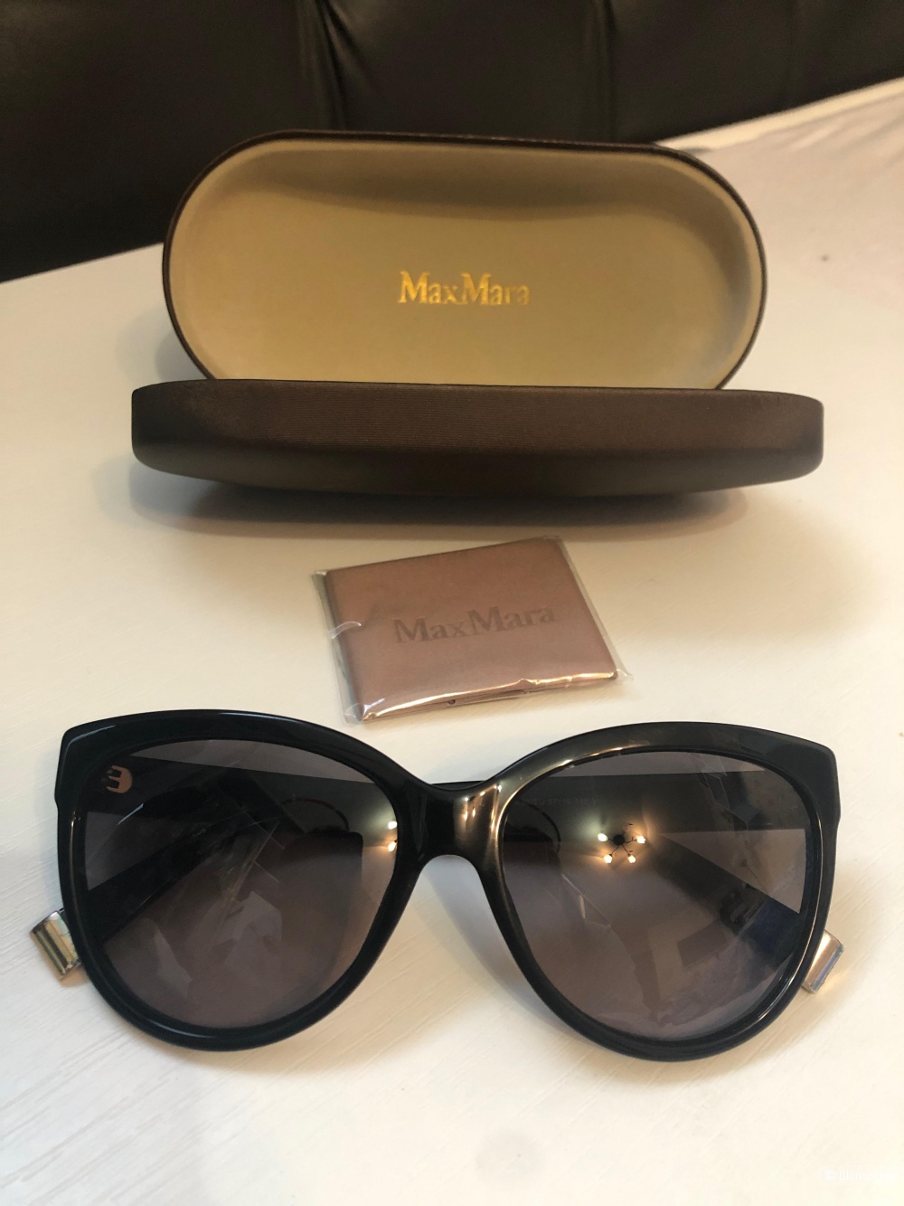 Солнцезащитные очки Max Mara
