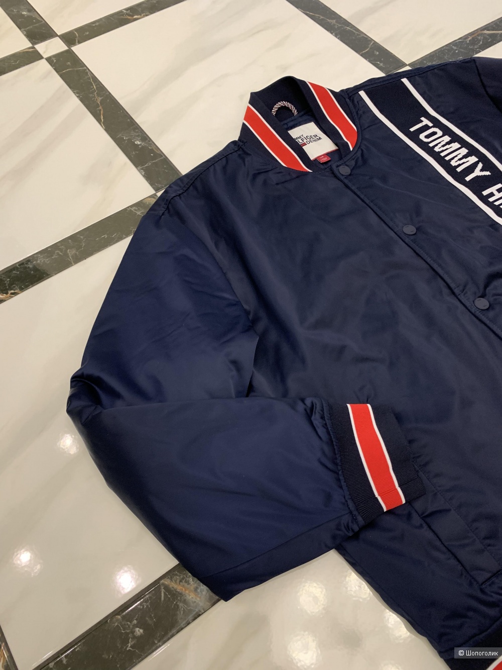Бомбер Tommy Hilfiger р.L(52-54)