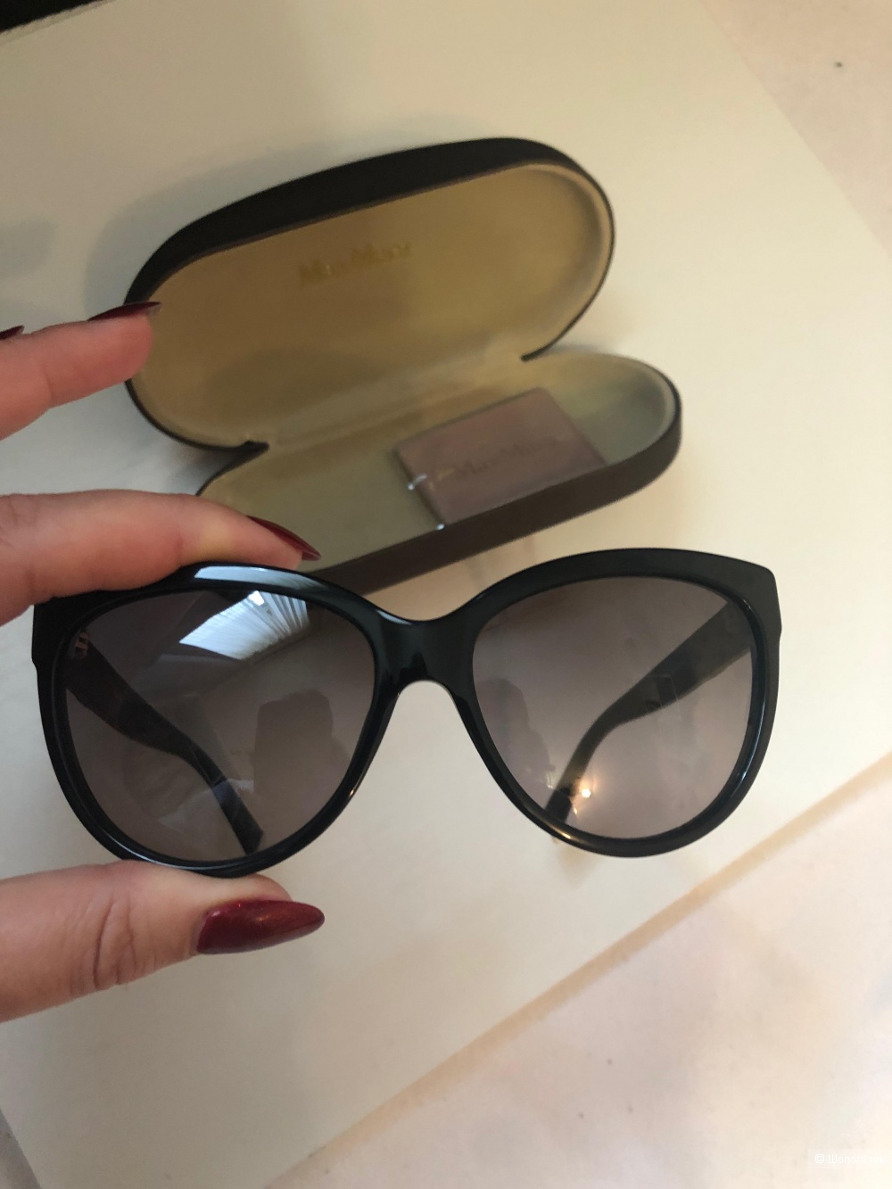 Солнцезащитные очки Max Mara