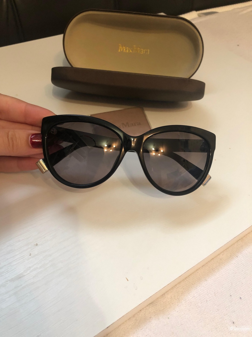 Солнцезащитные очки Max Mara