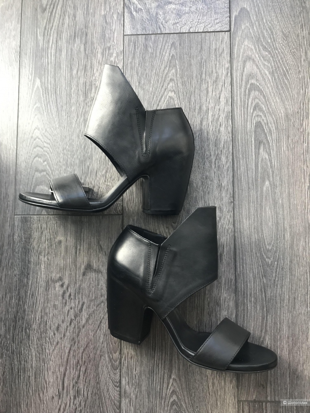 Босоножки VIC MATIĒ 38.5 eur