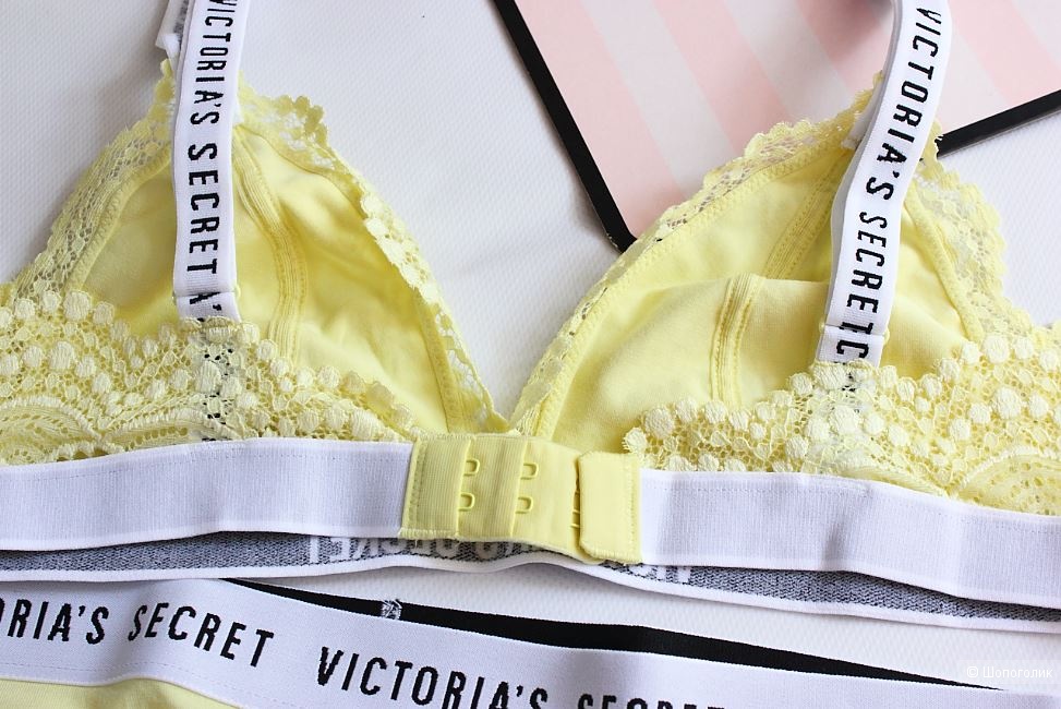 Комплект Victoria's Secret бралетт и трусики, размер М