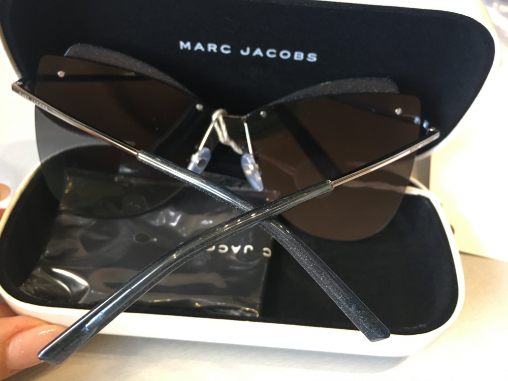 Солнцезащитные очки MARC JACOBS