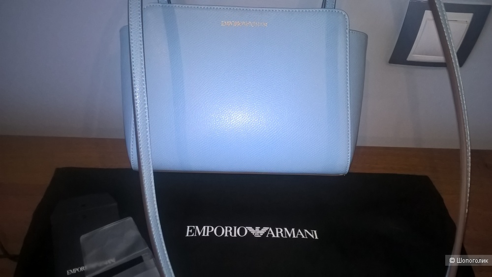 Сумка кросс-боди от бренда Emporio Armani