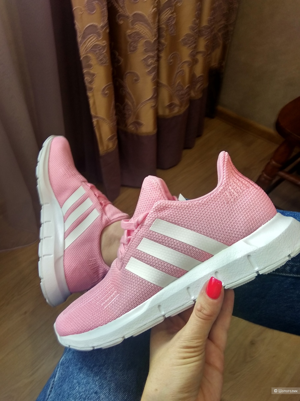 Кроссовки Adidas 38-39 размер