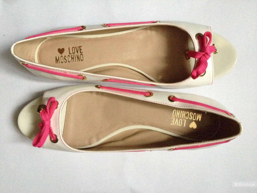 Сандалии Love Moschino на 39-40 р. стелька 26 см