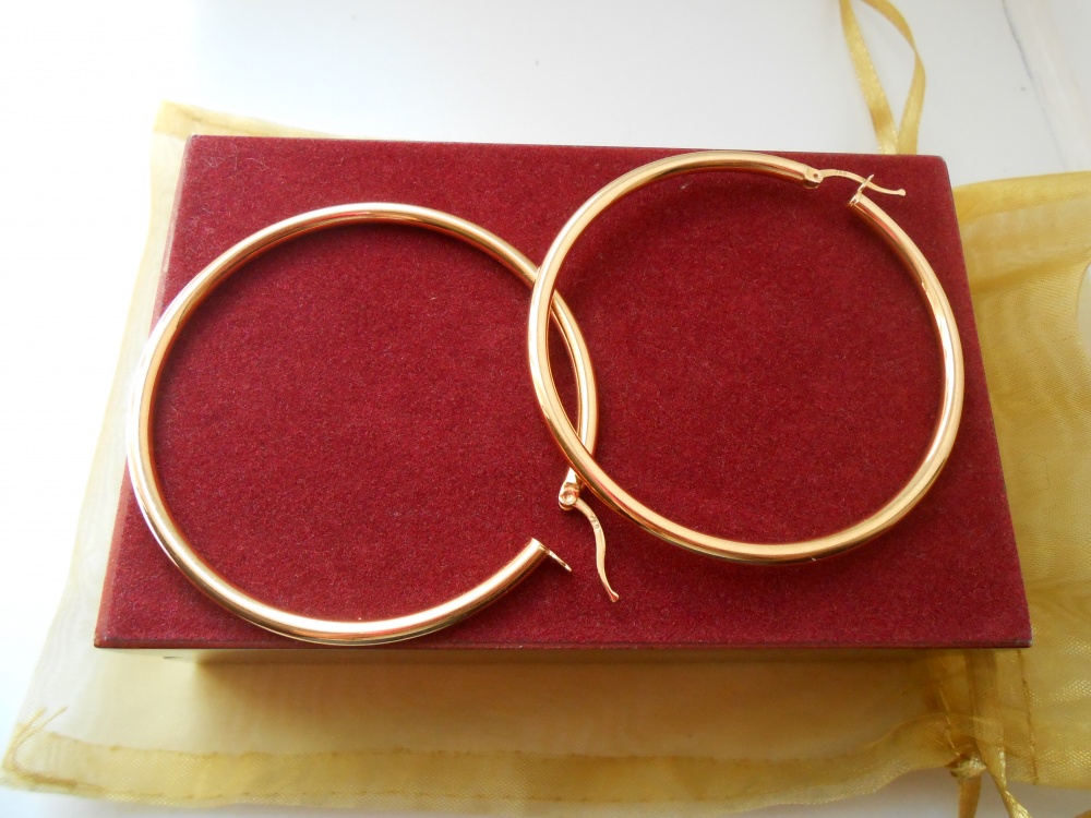 Золотые серьги конго , 750 проба ,Италия , d .5,5 см.
