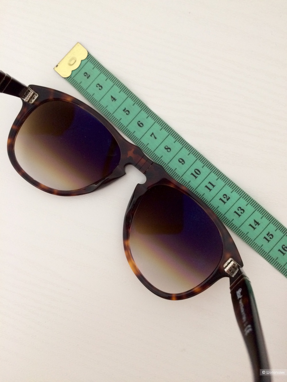 Солнцезащитные очки Persol