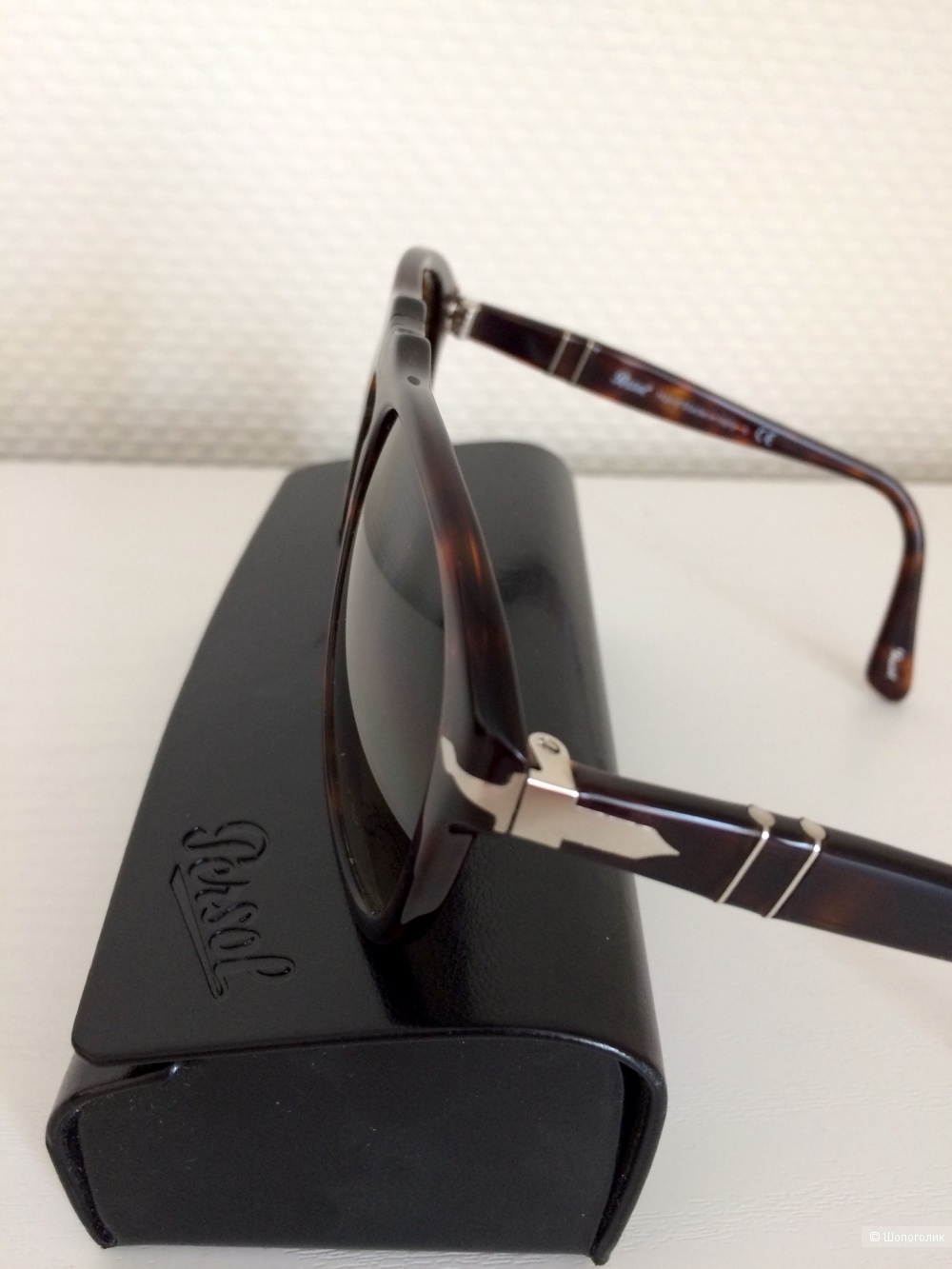 Солнцезащитные очки Persol