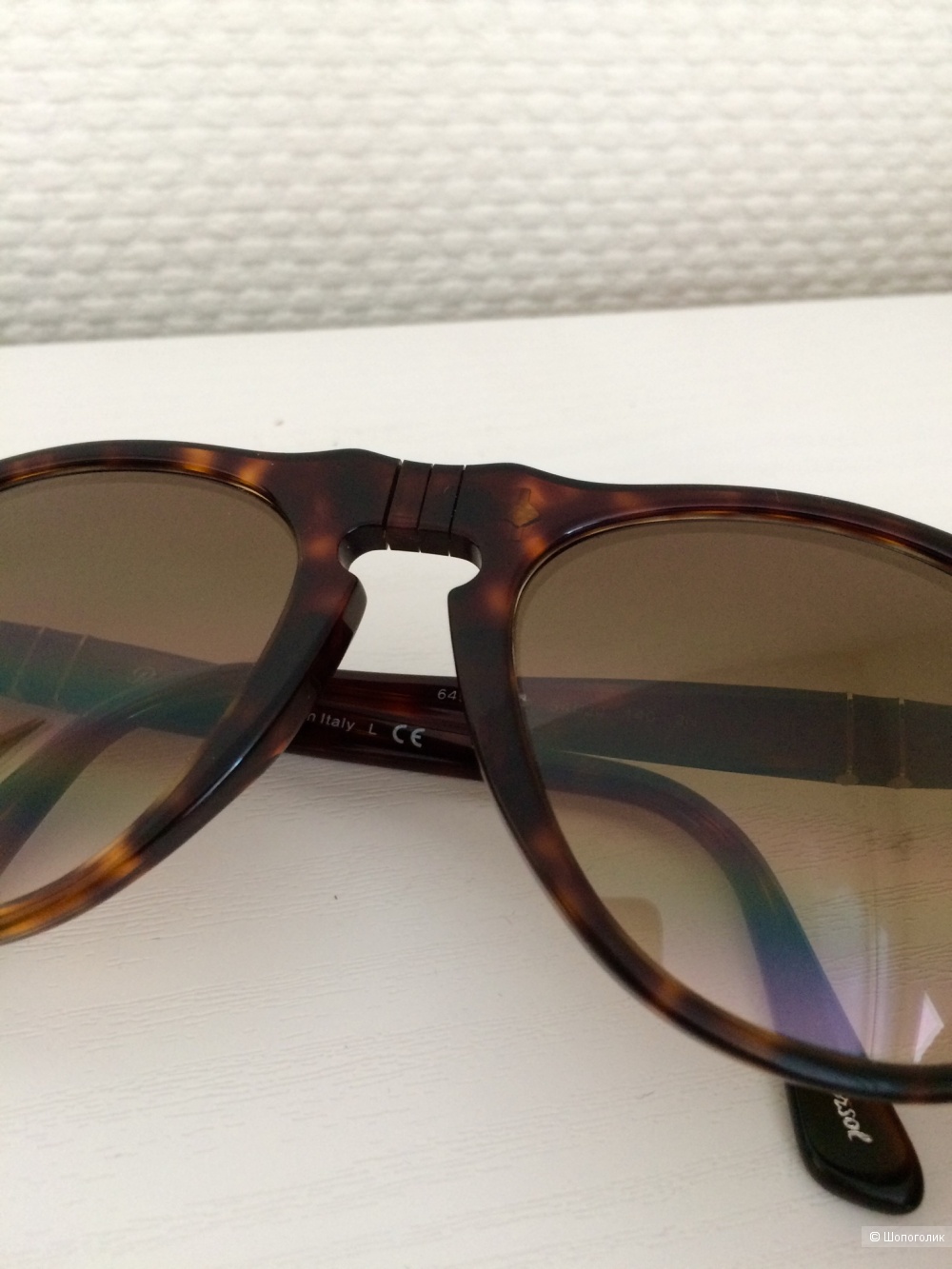 Солнцезащитные очки Persol