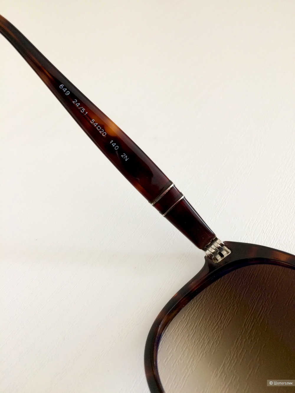 Солнцезащитные очки Persol