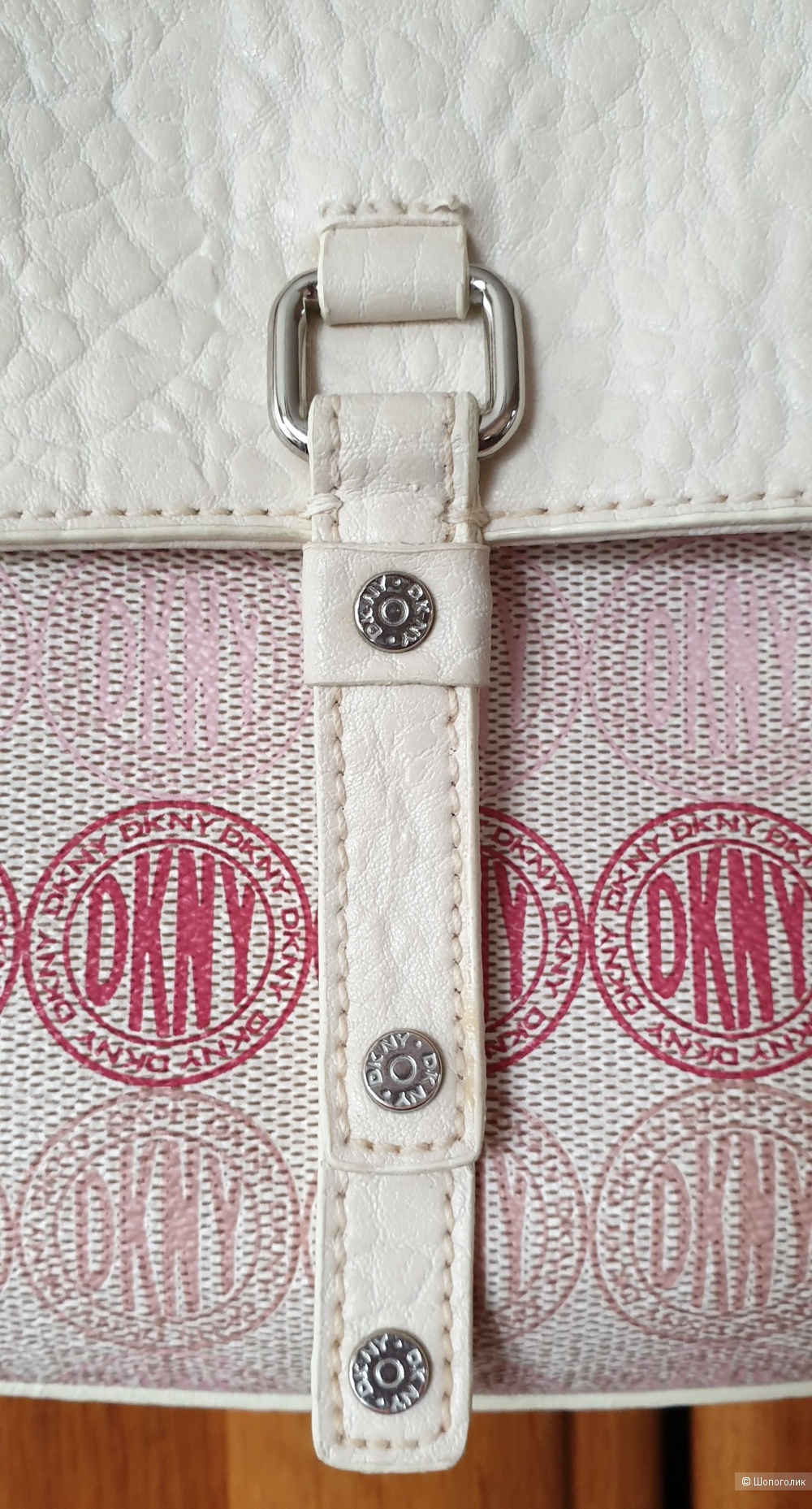 Сумка crossbody DKNY