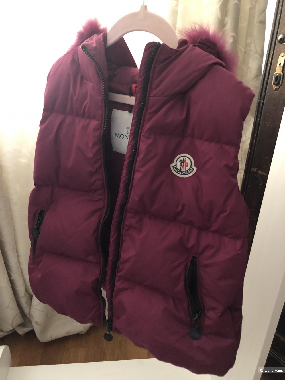 Жилетка зимняя  Moncler 6-8 лет