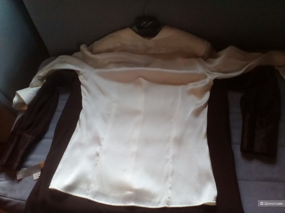 Блузка  шелковая Massimo Dutti, размер IT 42 (48-50  р. РФ)
