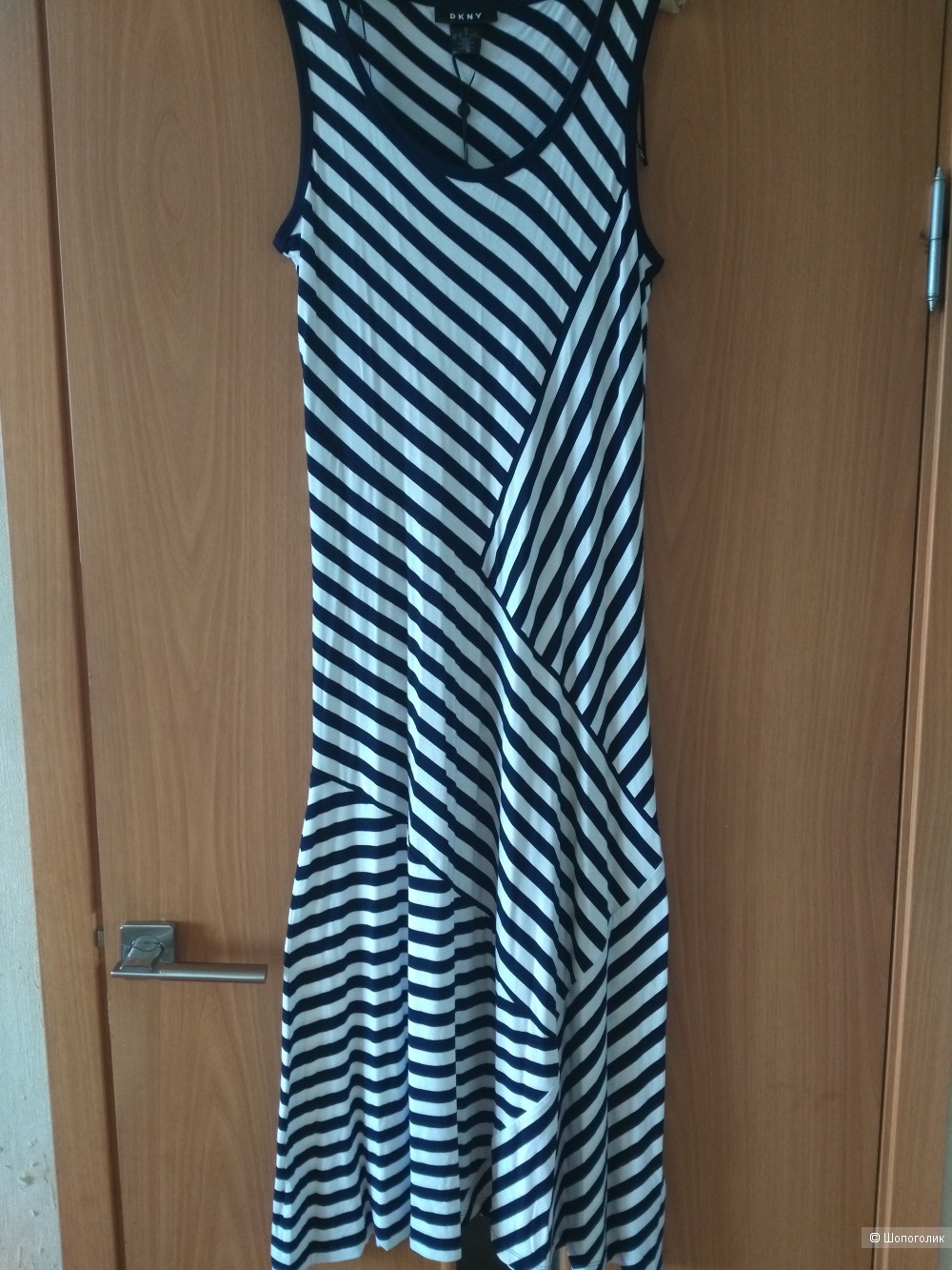 Платье DKNY размер  L