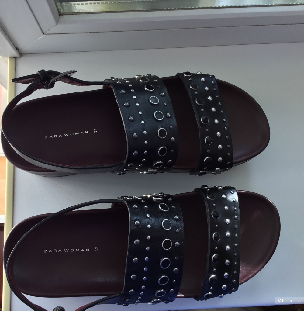 Кожаные сандалии с заклепками Zara, 37 размер