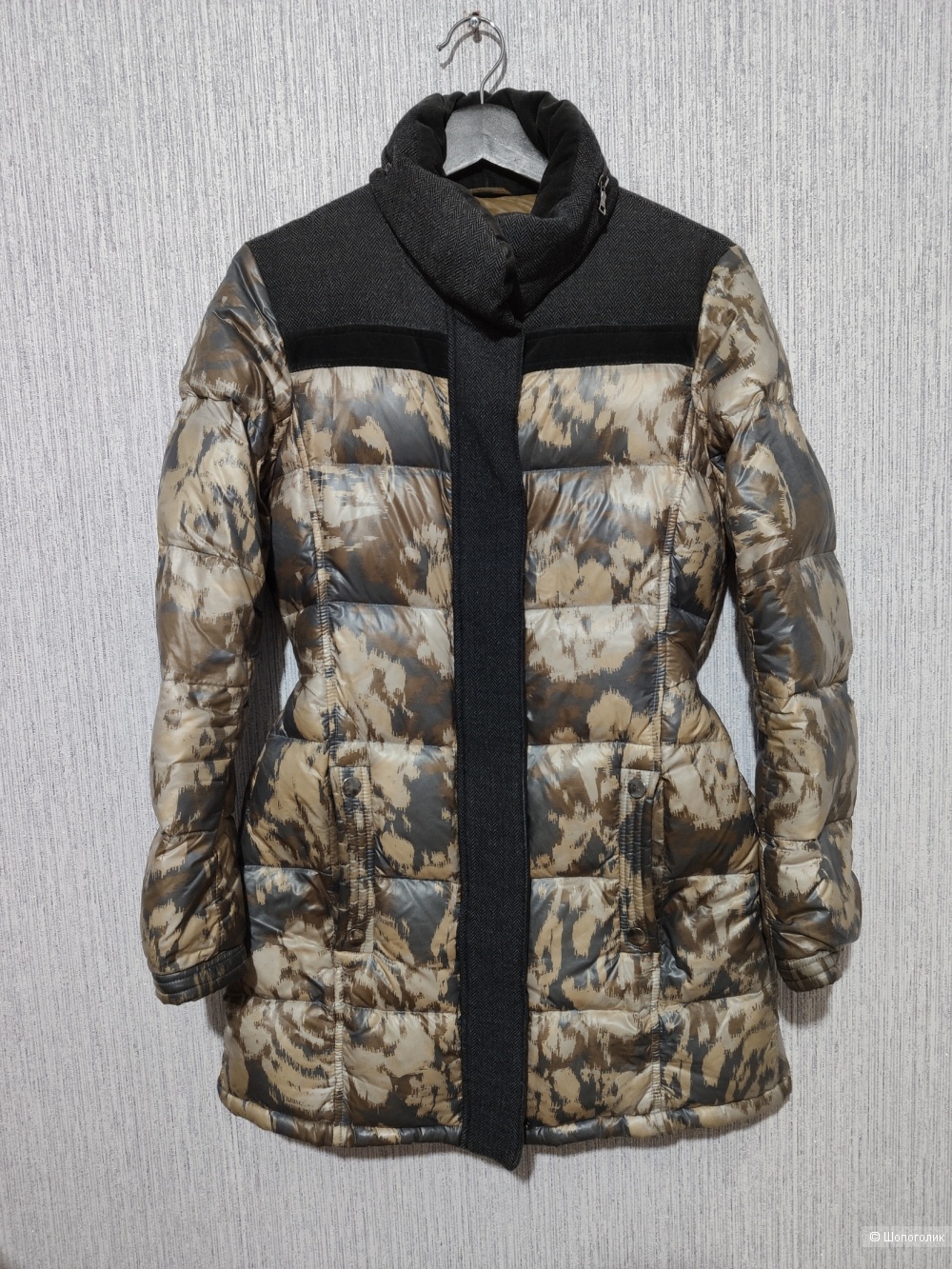 Пуховик Etro на 42-44 ( 40 ит. размер)