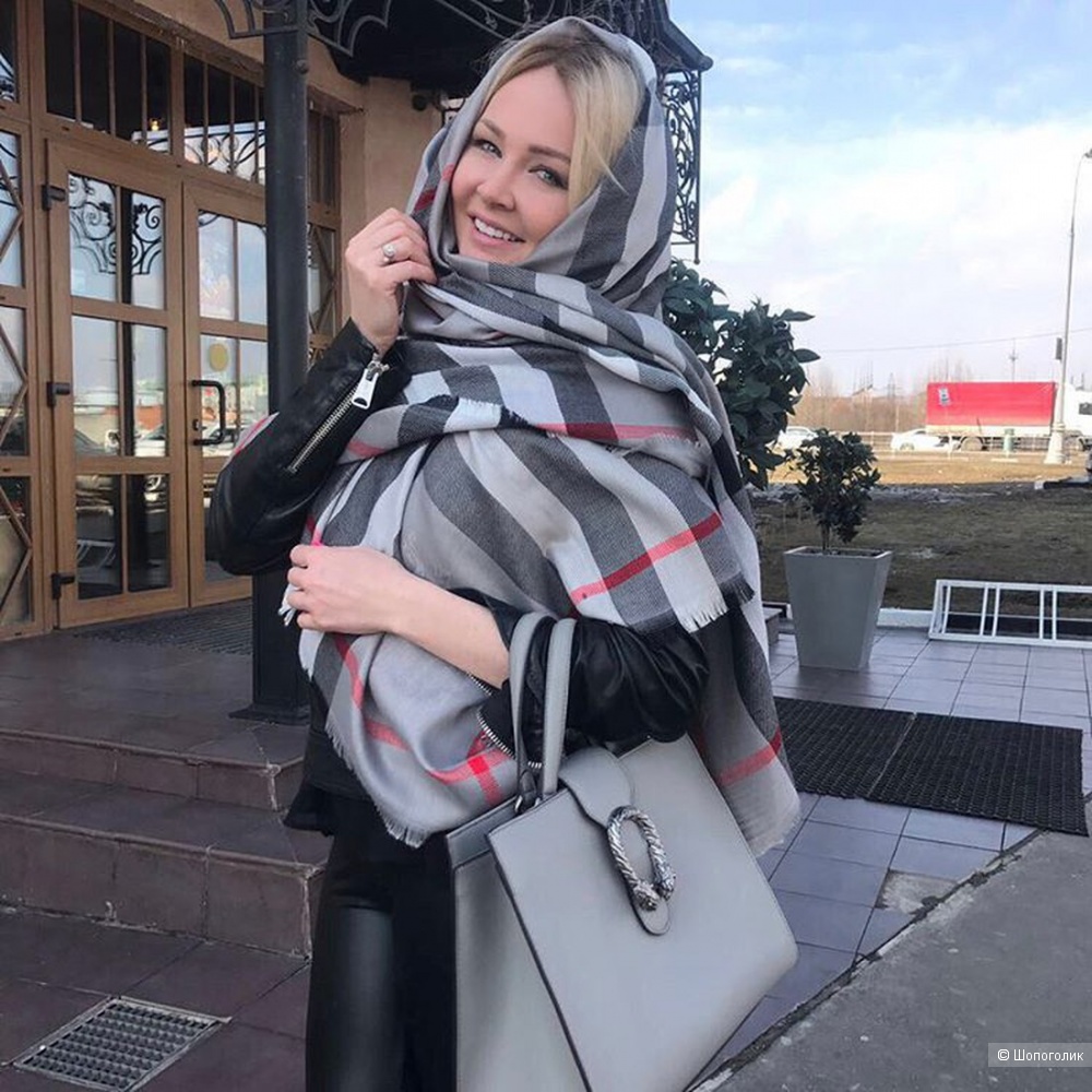 Шаль платок BURBERRY, 140/140