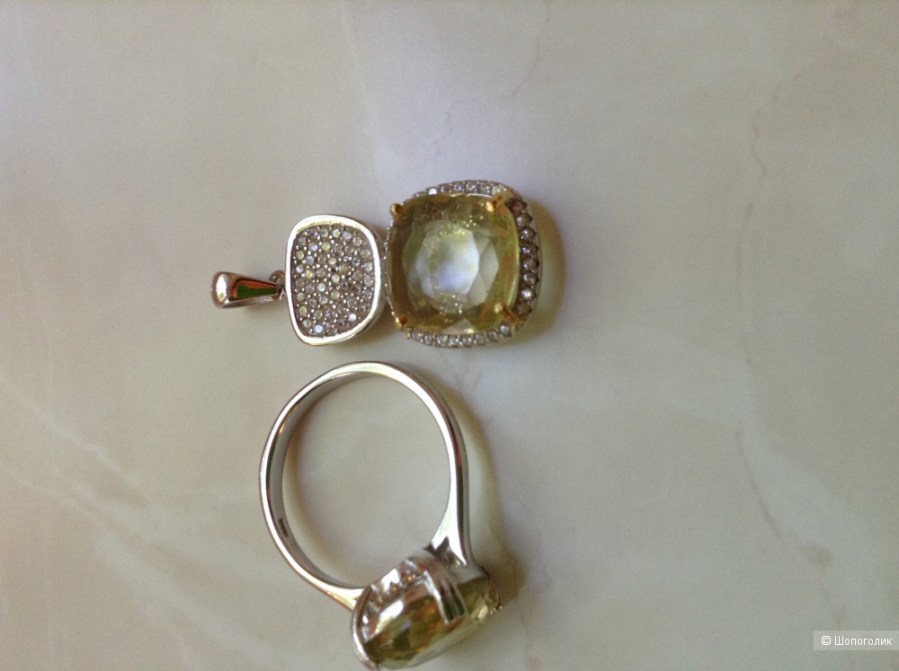 Серебряный набор из кольца и кулона с натуральным лимонным кварцем , размер 17