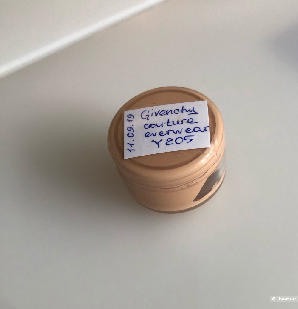 Тональная основа Givenchy Teint Couture Everwear spf 20, тон Y 205