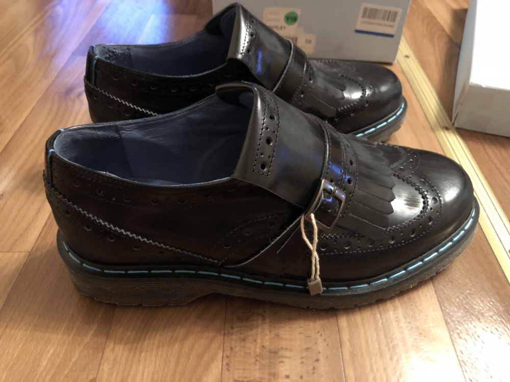 Новые туфли лоферы Philippe Model размер 39 на 38-39
