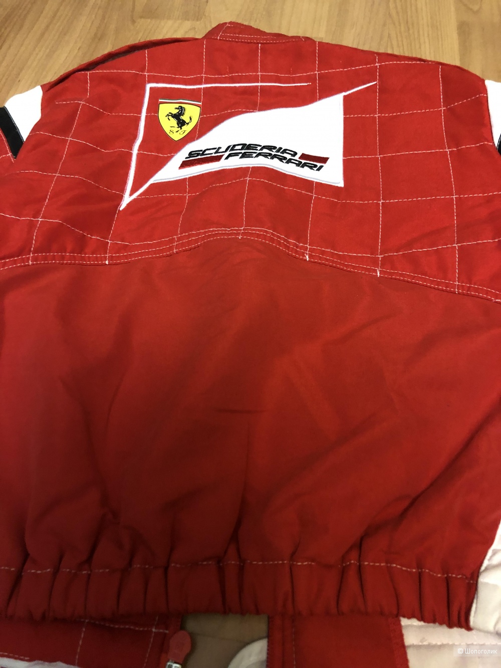 Крутая куртка Ferrari. На мальчика, 7-8 лет.