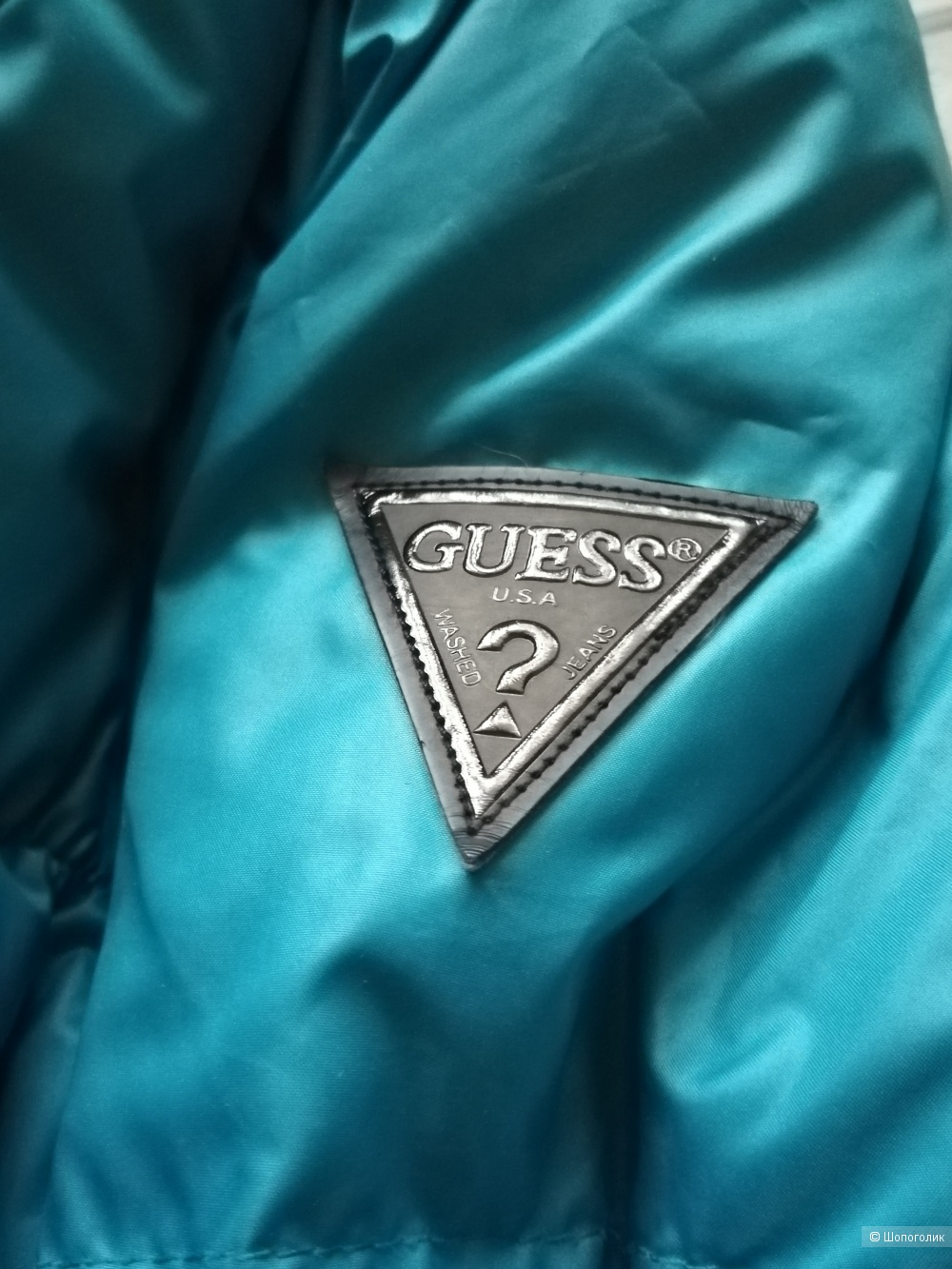 Пуховик Guess, размер М