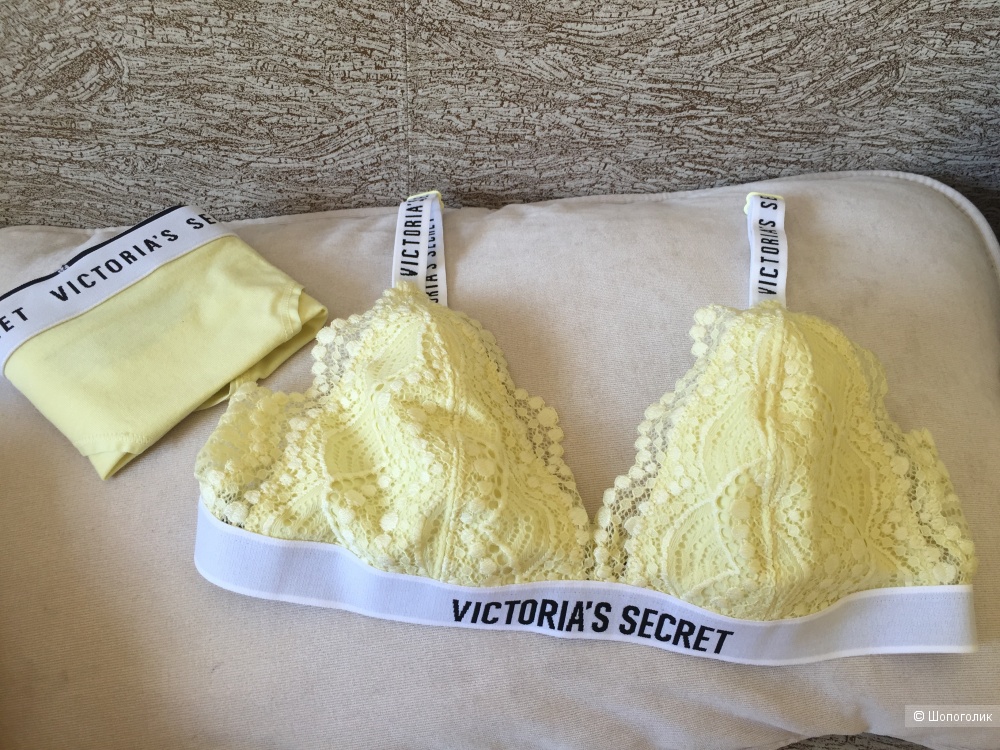 Комплект Victoria's Secret бралетт и трусики, размер М