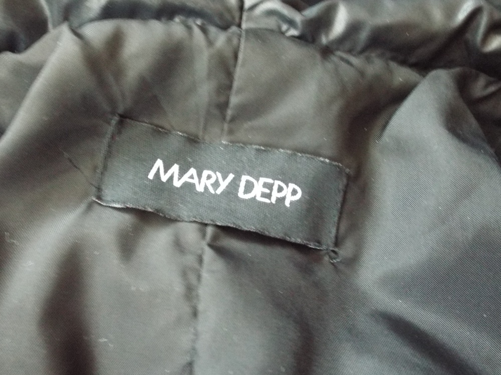 Пуховик Mary Depp, размер 42-44, 44 (росс.).