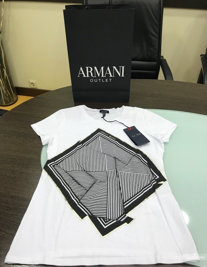 Футболка Armani Jeans. Размер: 44 (44-46).