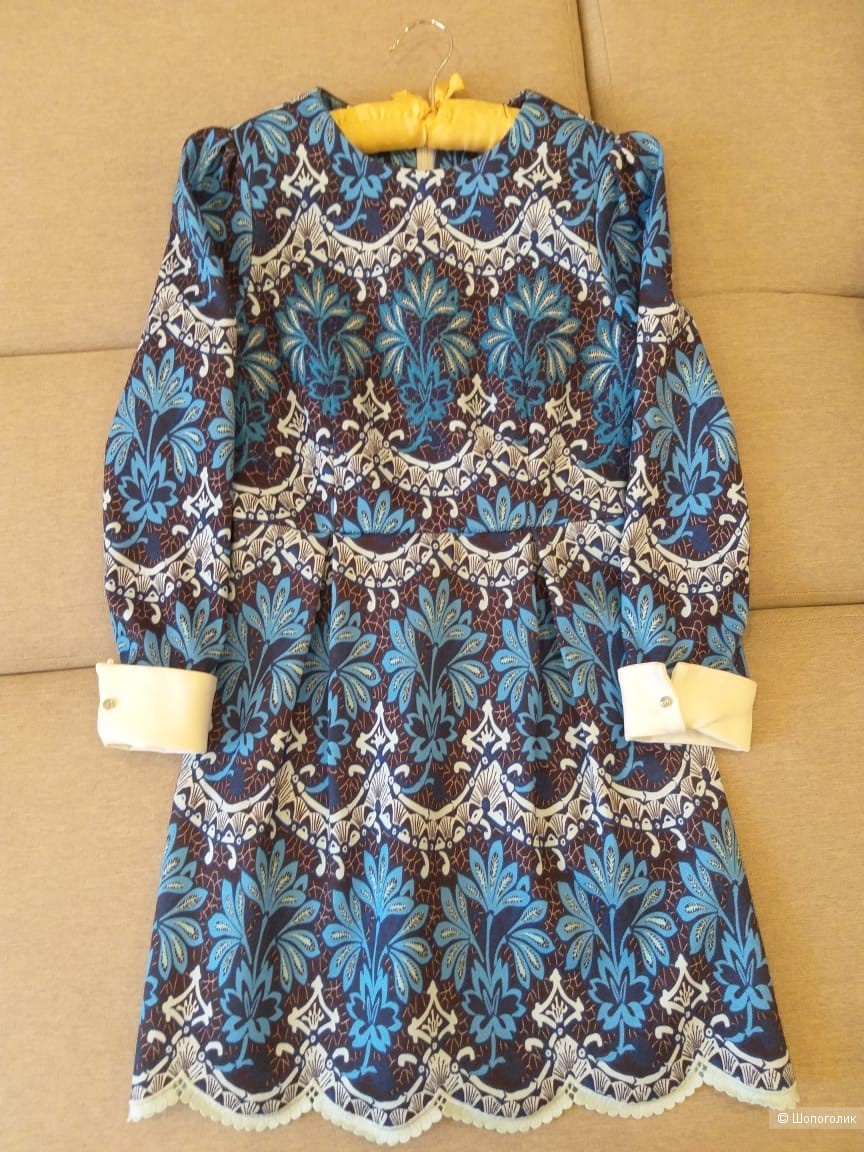 Платье Valentino с шитьем, размер 42-44