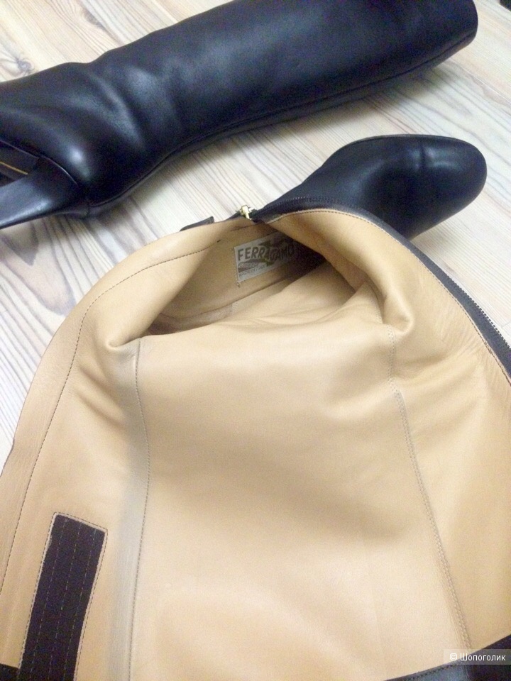 Сапоги от Salvatore Ferragamo Размер 36-37.