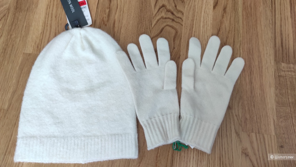 Шапка С&А+перчатки Benetton, one size