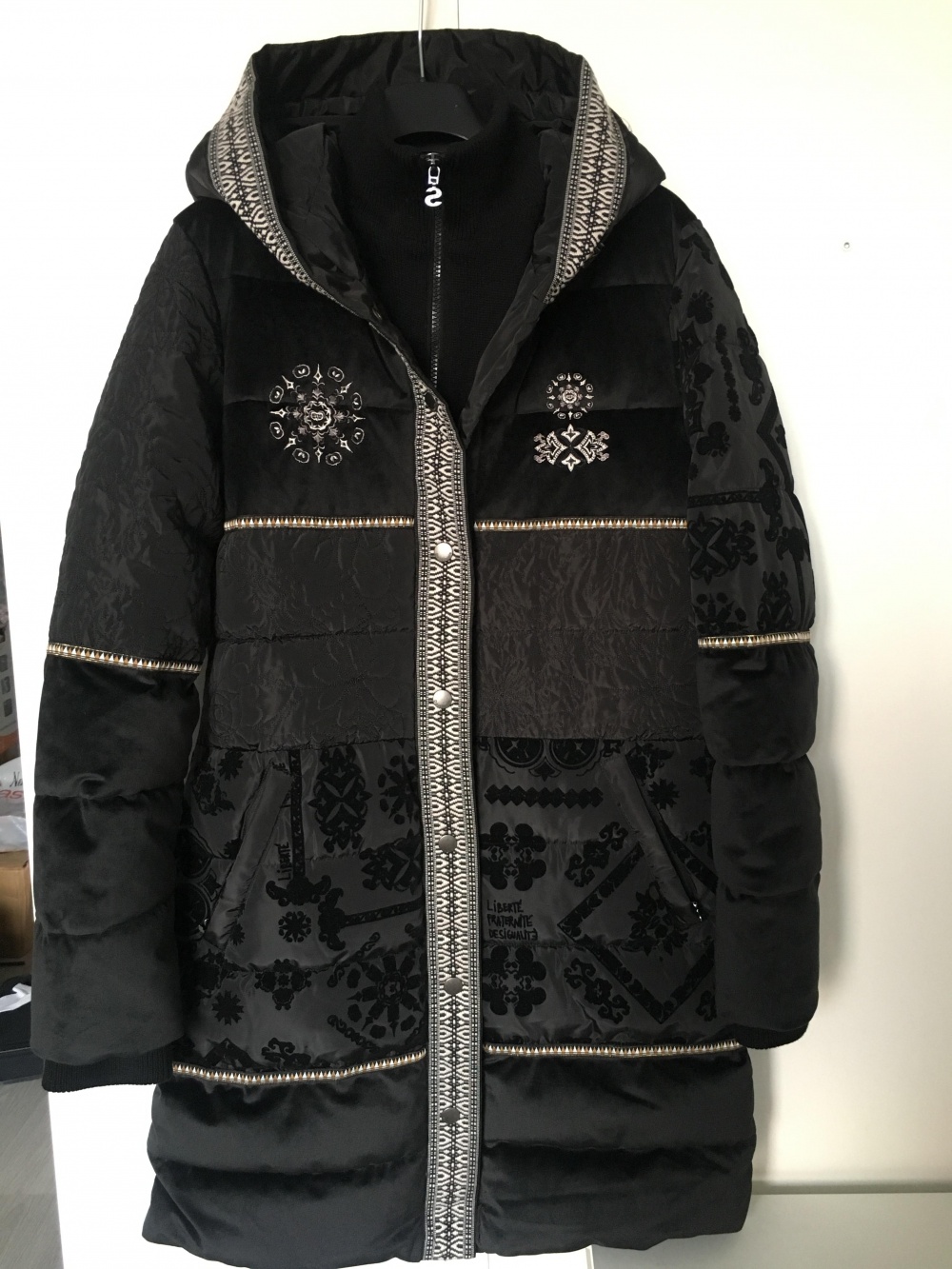 Пуховик Desigual размер 38