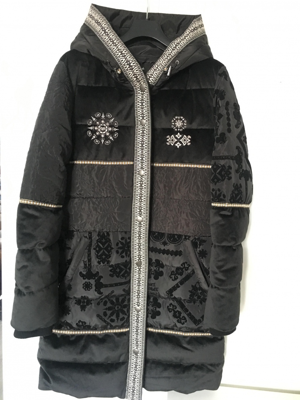 Пуховик Desigual размер 38