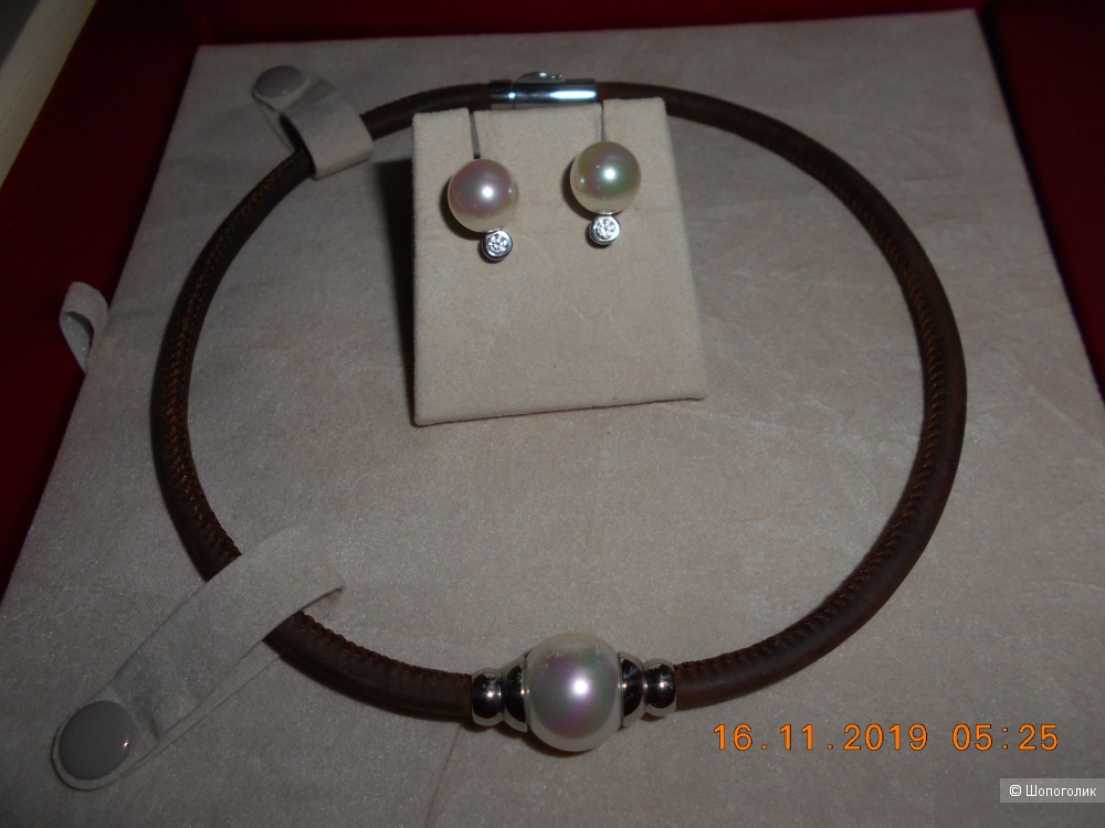 Комплект : серьги и чокер-ожерелье  Majorica, Испания