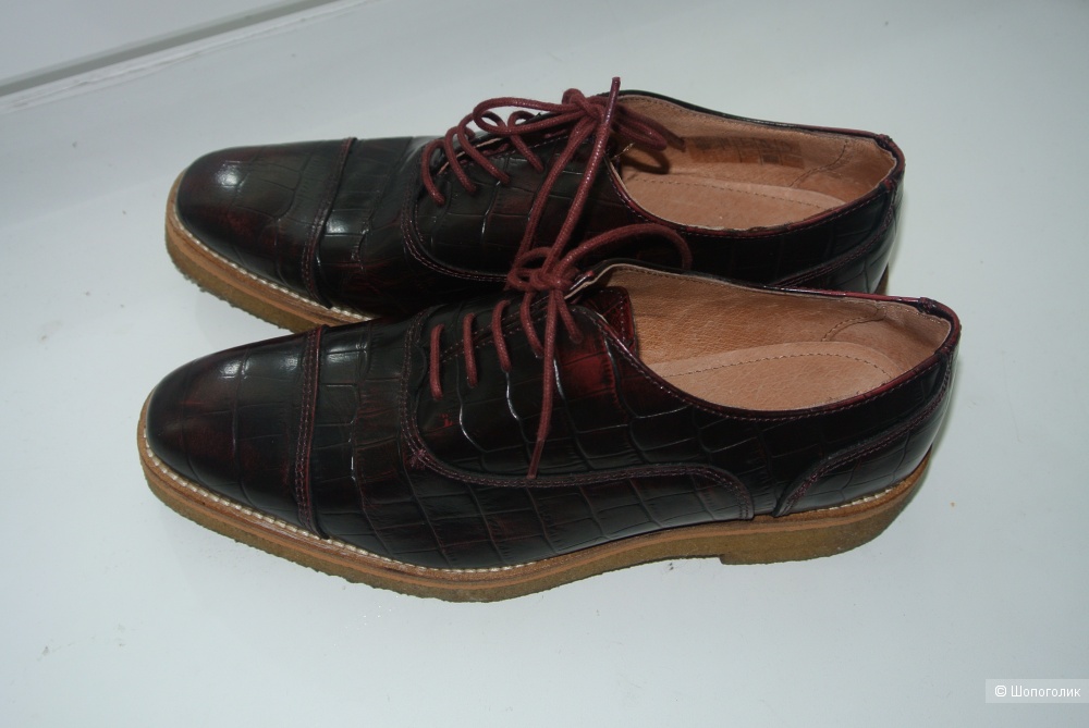 Новые кожаные туфли  burgundy croco shoes H&M premium quality 39 размера