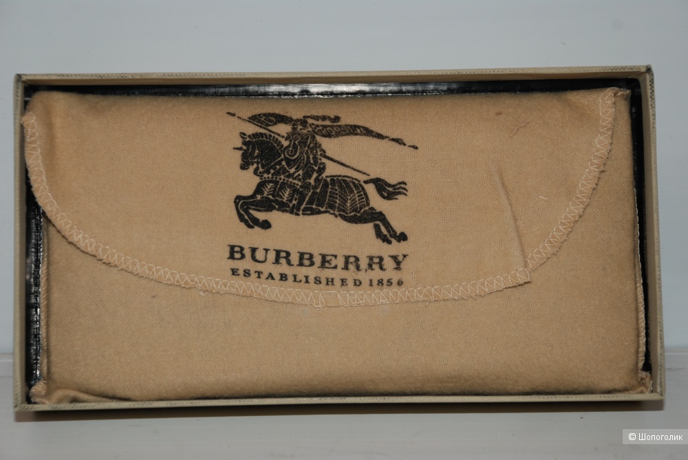 Кошелёк фирма  Burberry размер  18x9.5x2 см