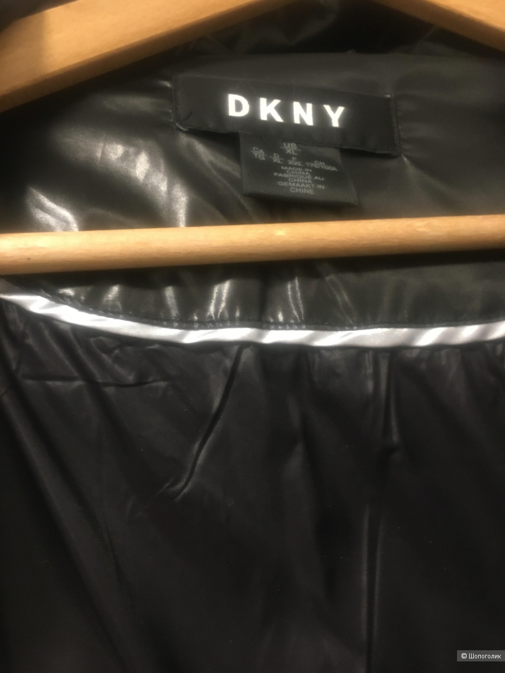Женский пуховик DKNY.   XL