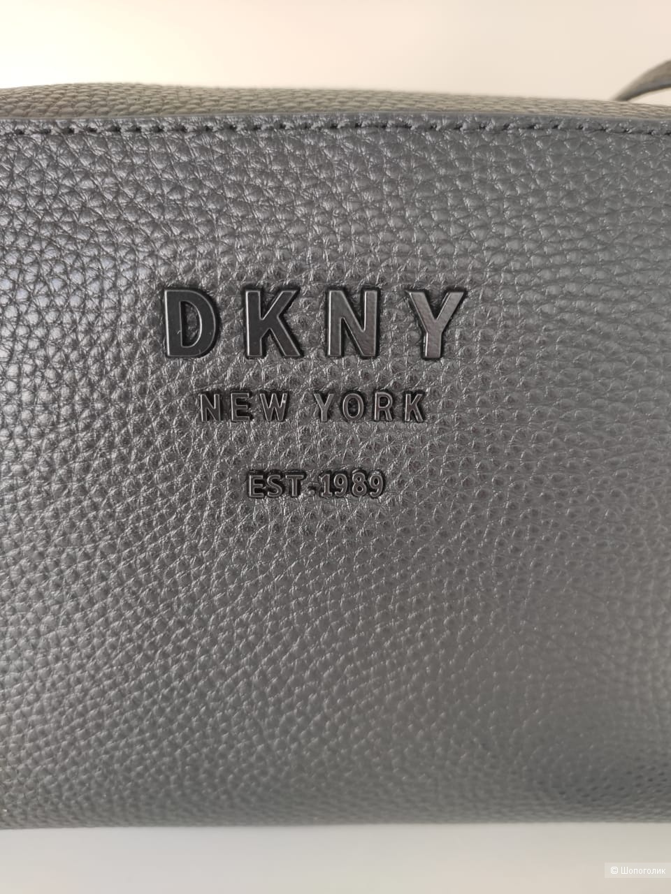 Сумка кросс-боди DKNY