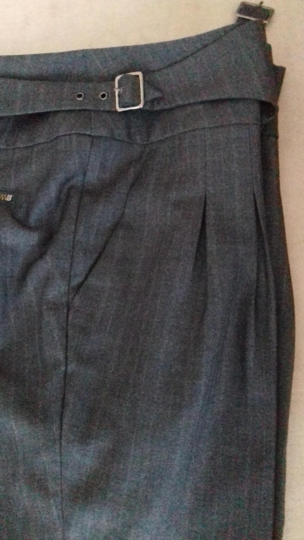 Брюки H & M TREND р.48