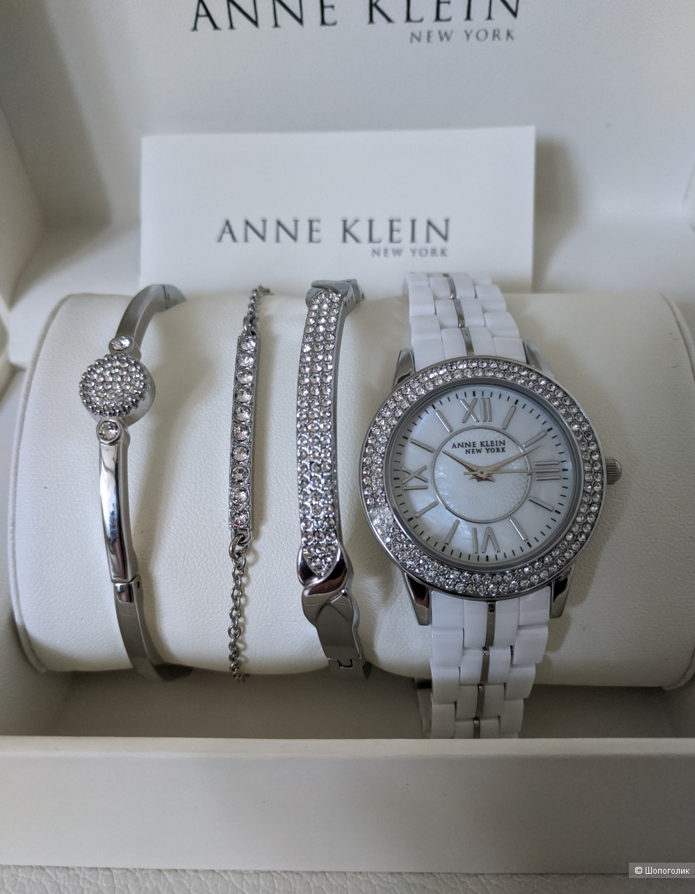 Часы и браслеты Anne Klein