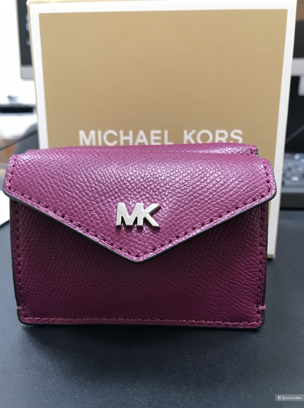 Мини кошелёк Michael Kors Small Crossgrain Leather Tri-Fold Envelope Wallet