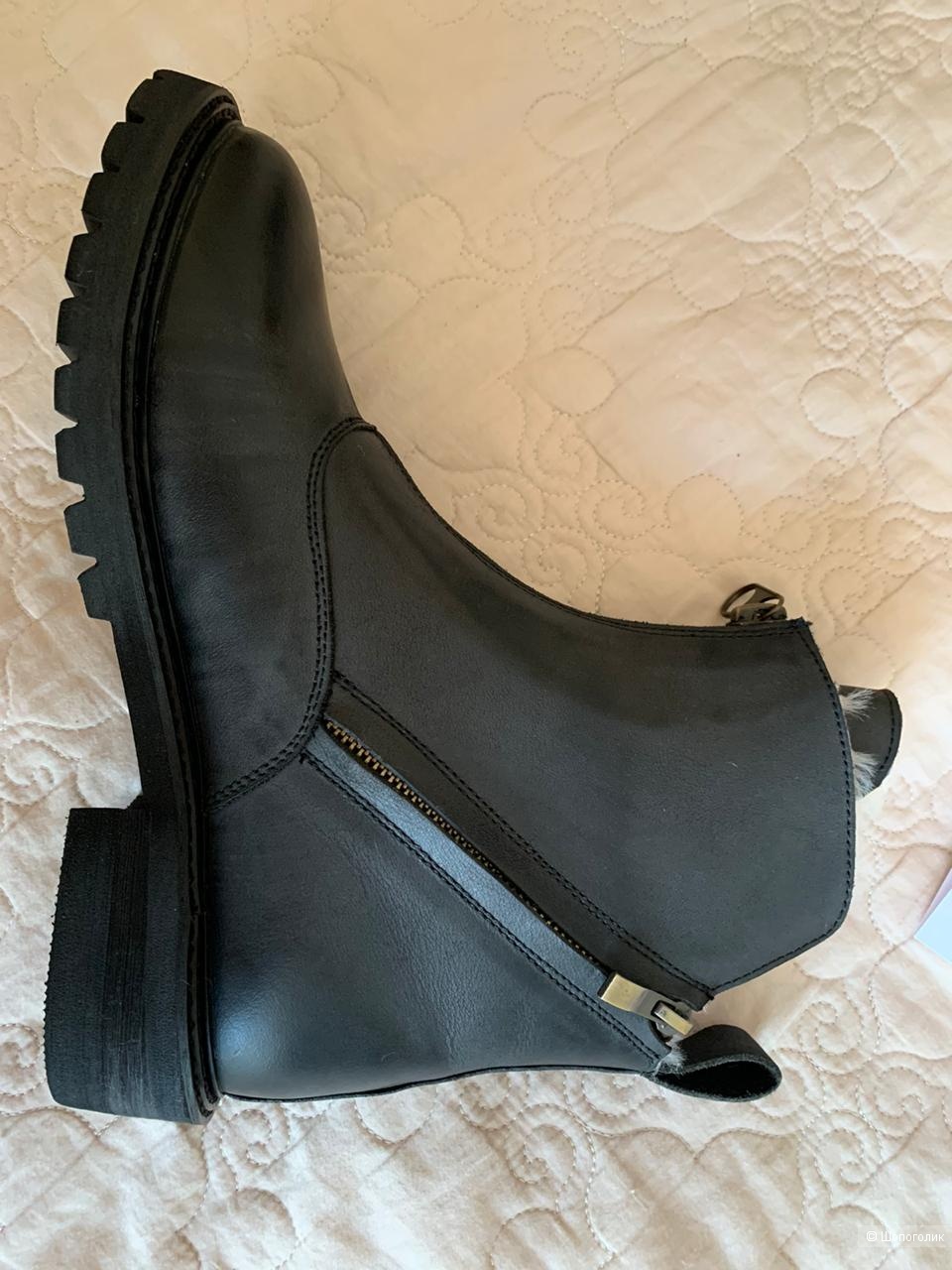 Ботинки на овчине Ugg